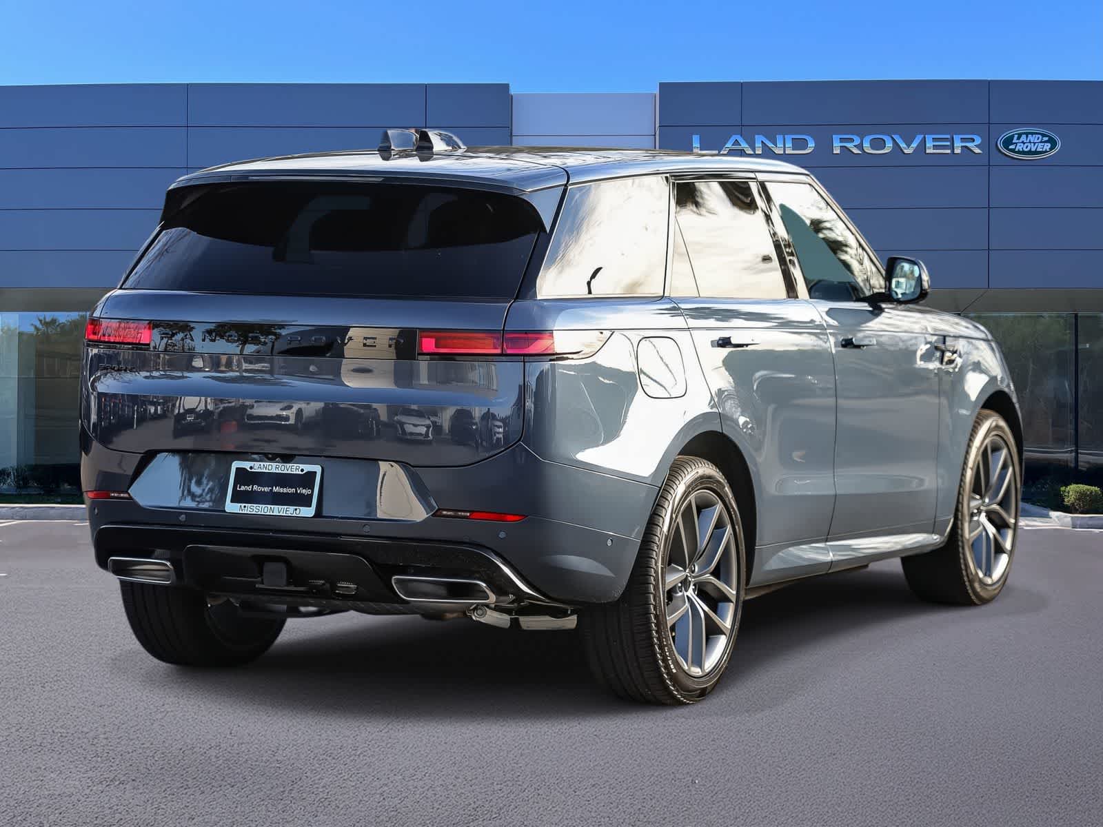 Thumbnail: 2026 Land Rover Range Rover Sport - 6