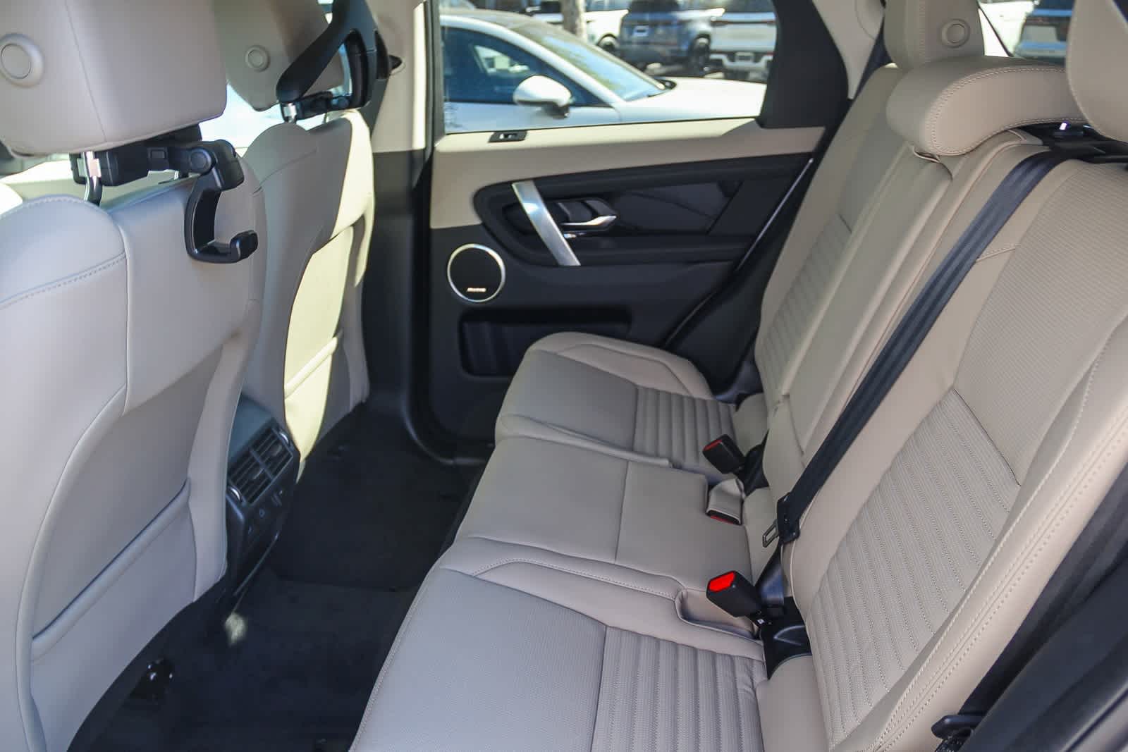 Thumbnail: 2025 Land Rover Discovery Sport - 16