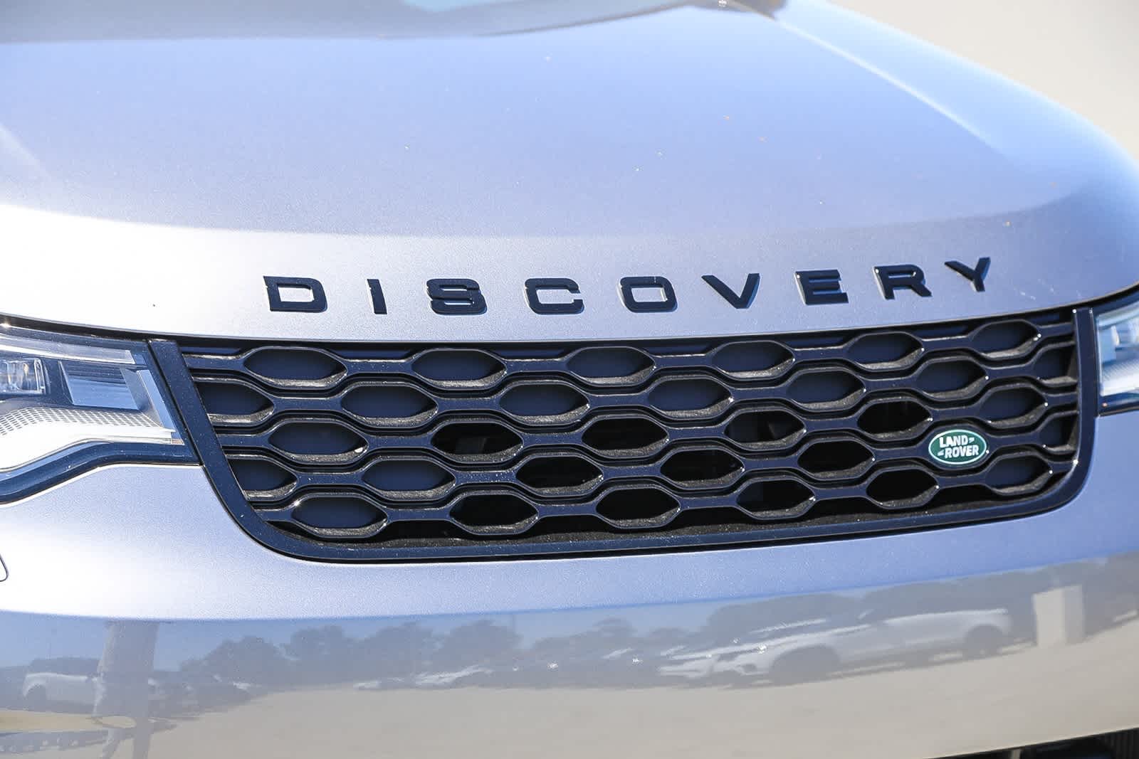 Thumbnail: 2025 Land Rover Discovery - 7