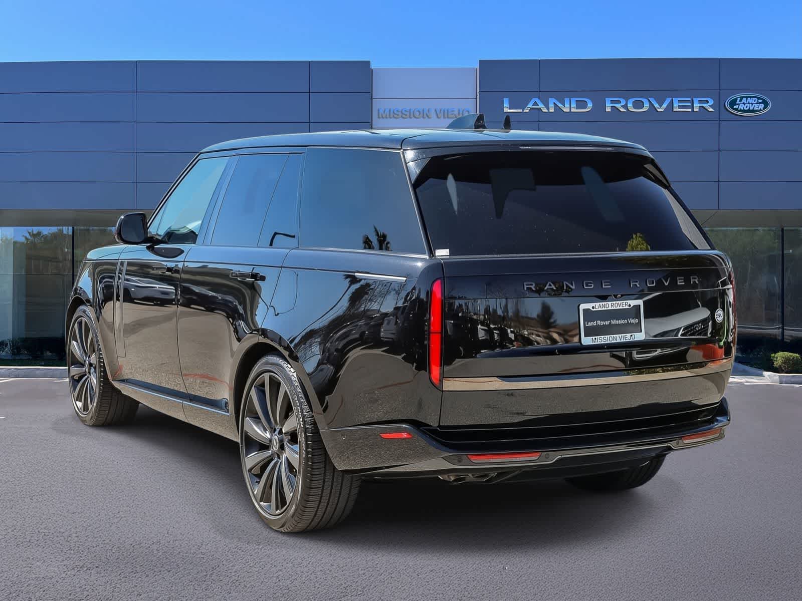 Thumbnail: 2024 Land Rover Range Rover - 6