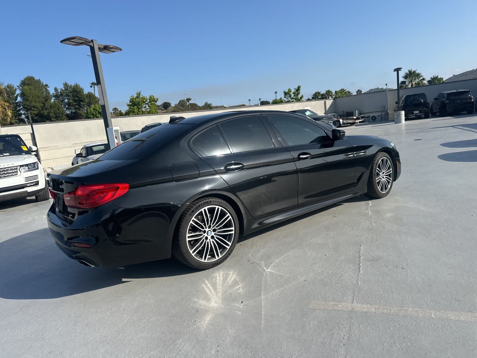 Thumbnail: 2017 BMW 5 Series - 5