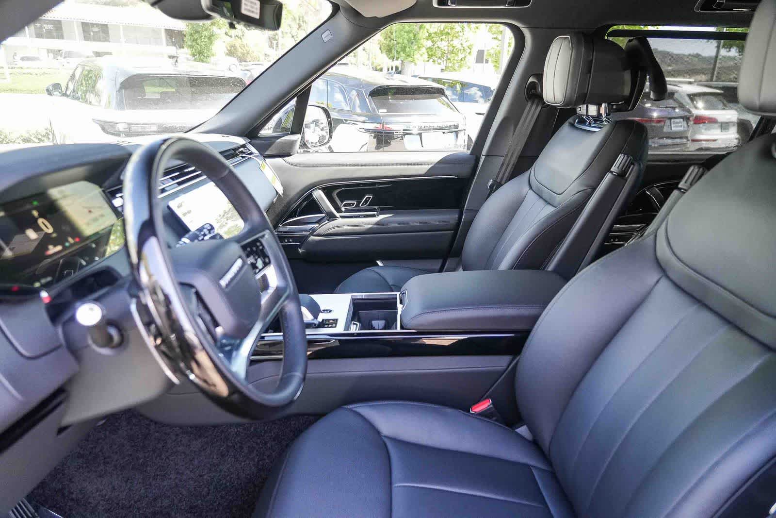 Thumbnail: 2026 Land Rover Range Rover - 17
