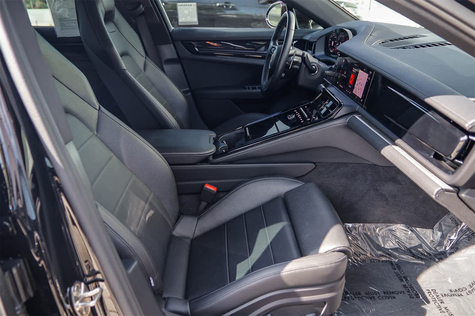 Thumbnail: 2025 Porsche Panamera - 17