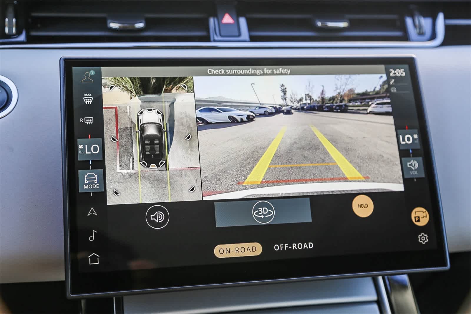 Thumbnail: 2025 Land Rover Range Rover Evoque - 22