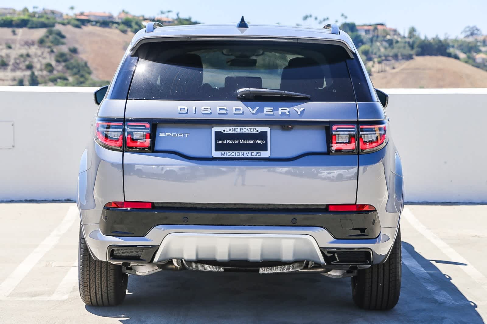 Thumbnail: 2025 Land Rover Discovery Sport - 7