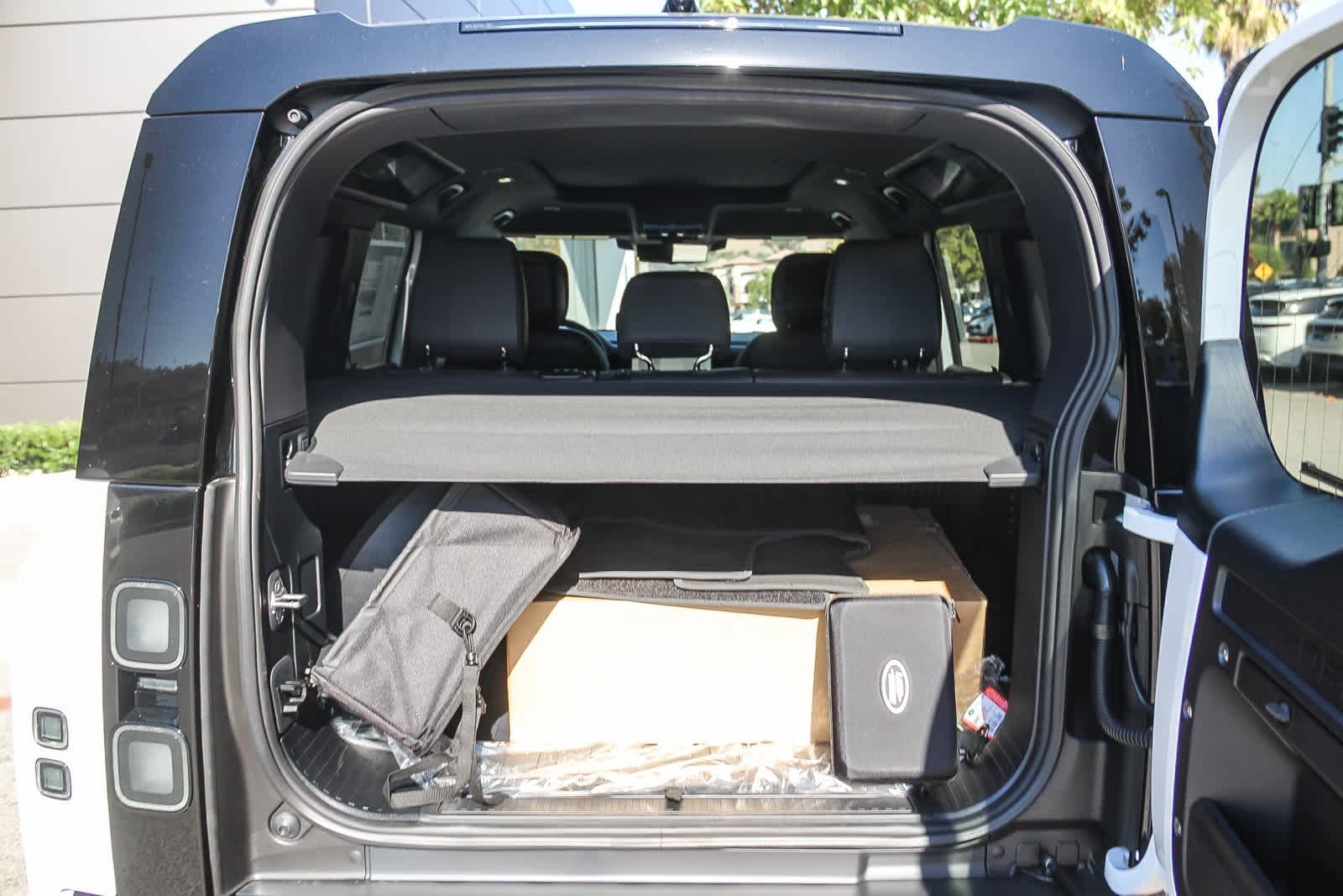 Thumbnail: 2026 Land Rover Defender - 22