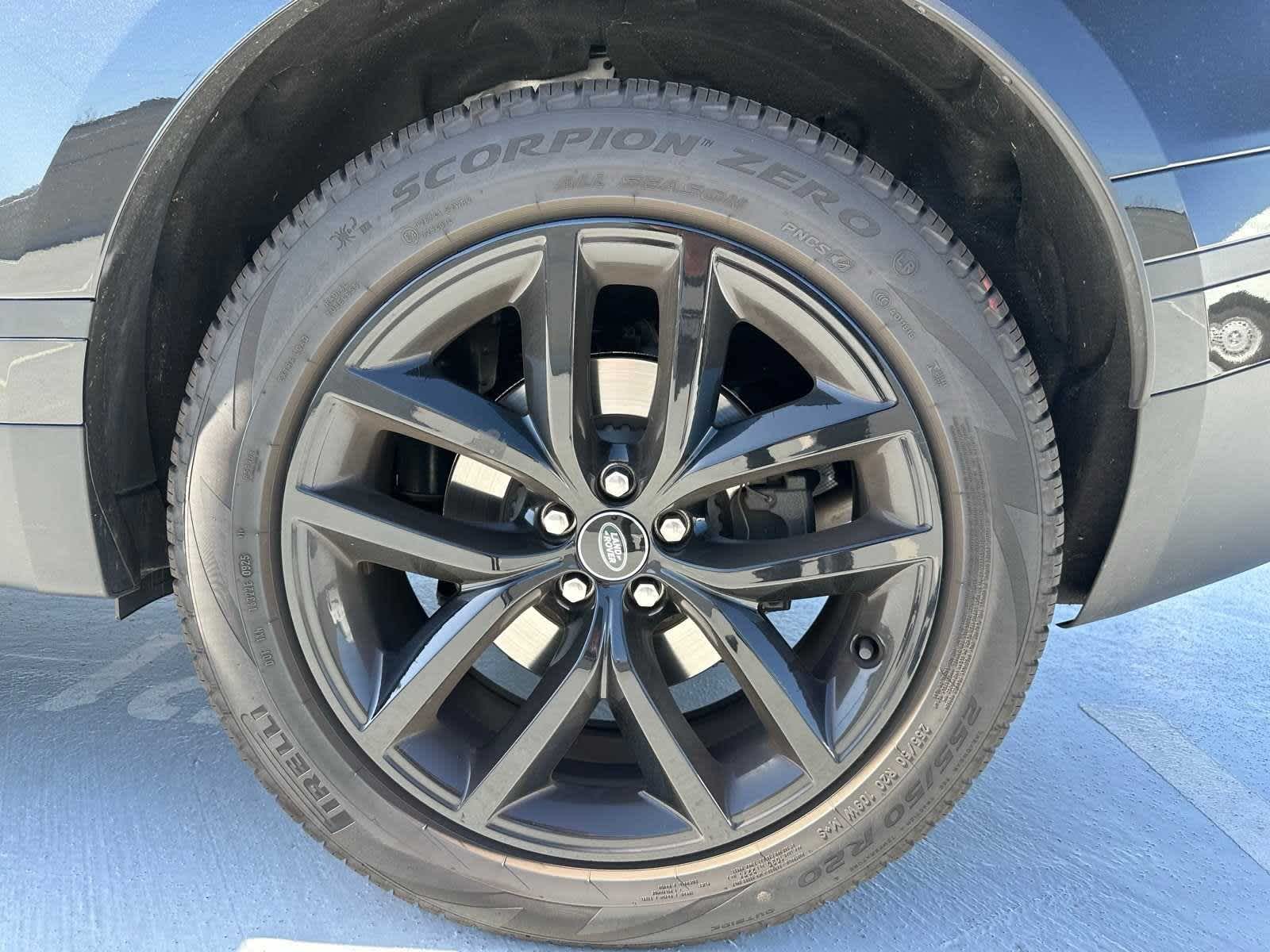 Thumbnail: 2026 Land Rover Range Rover Velar - 11