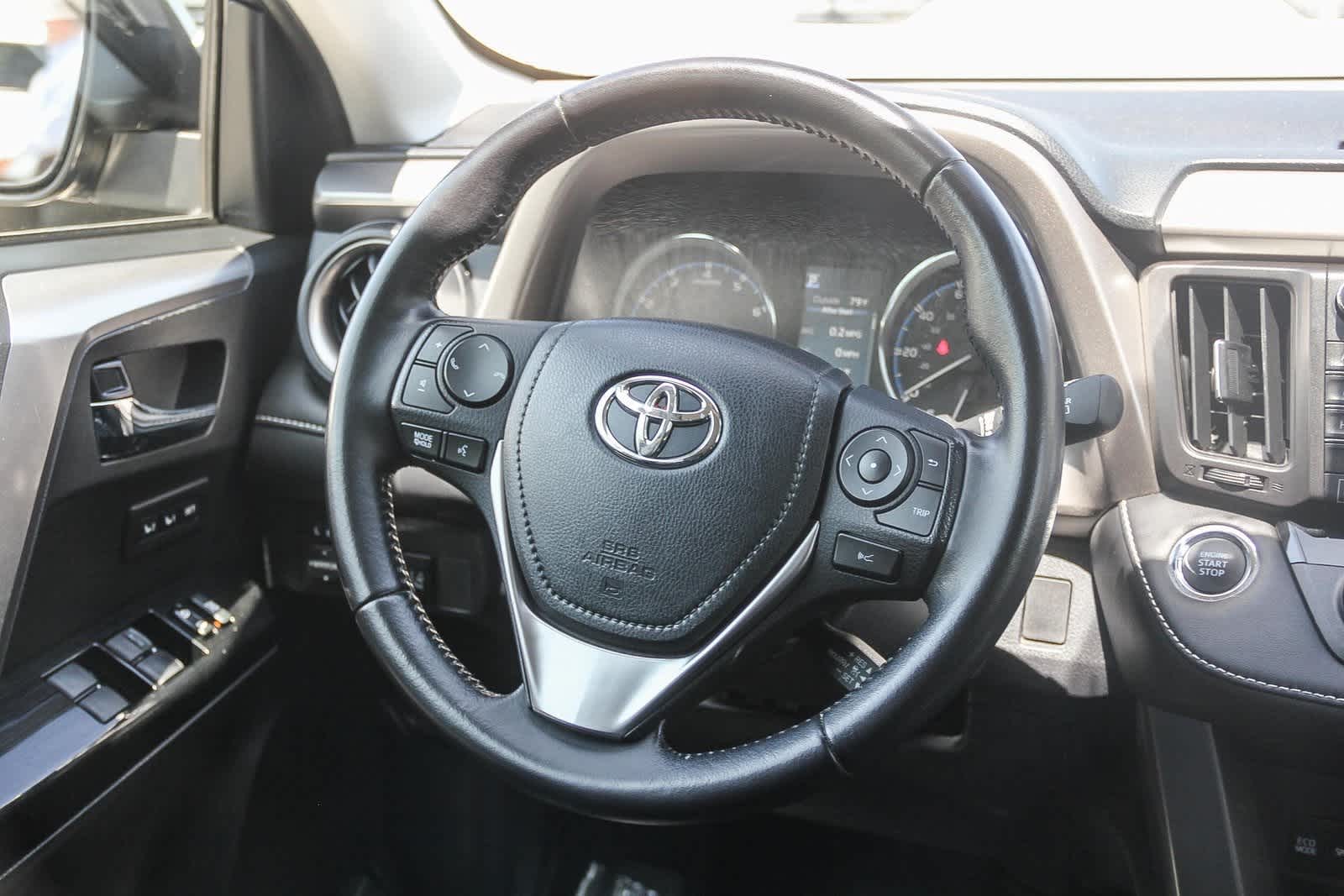Thumbnail: 2017 Toyota RAV4 - 15