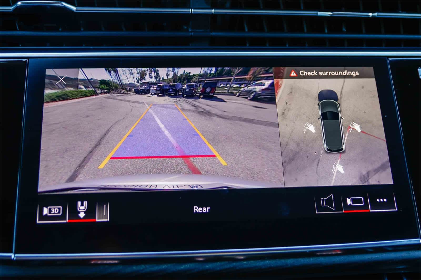 Thumbnail: 2023 Audi Q7 - 22