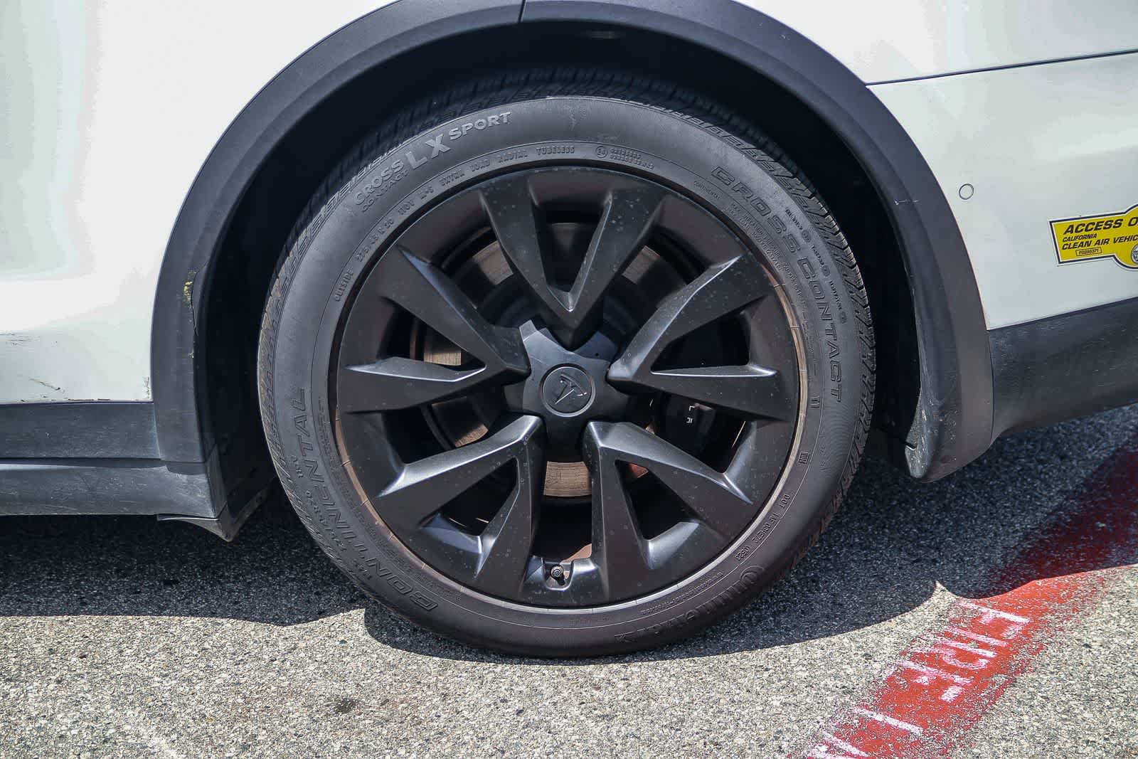 Thumbnail: 2022 Tesla Model X - 8