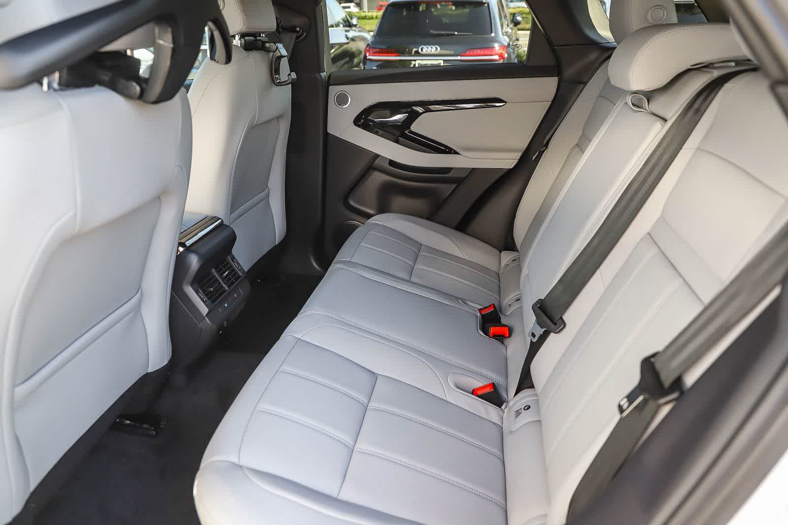 Thumbnail: 2026 Land Rover Range Rover Evoque - 17