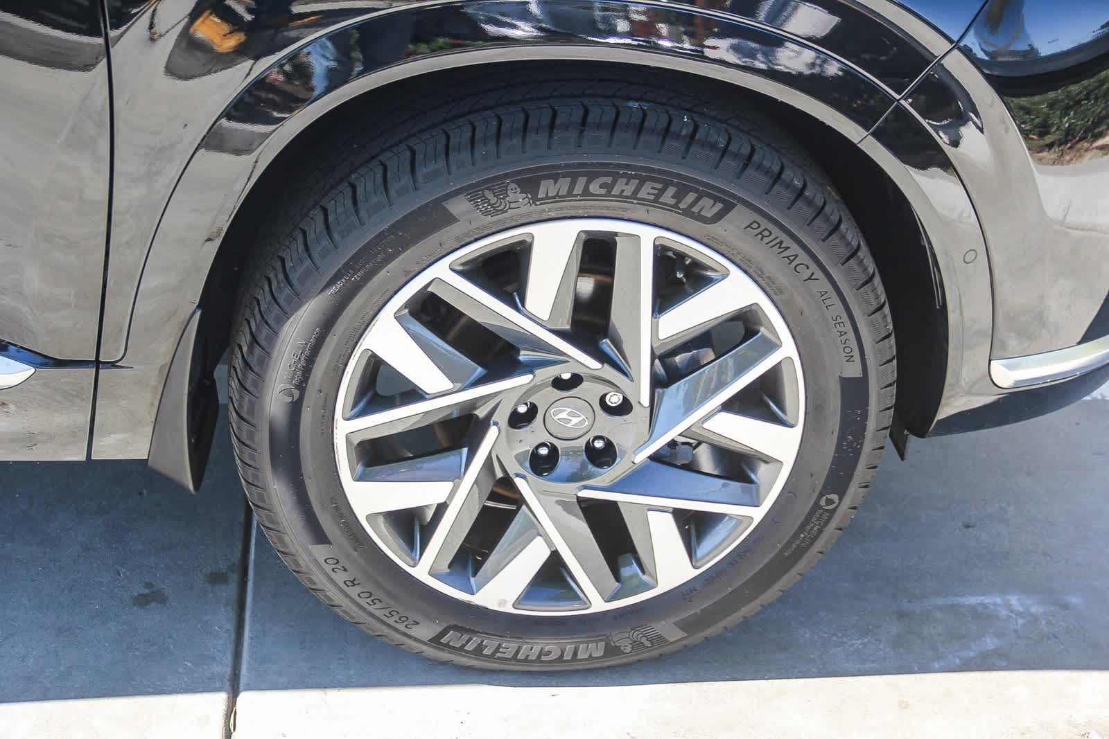 Thumbnail: 2023 Hyundai Santa Fe - 9