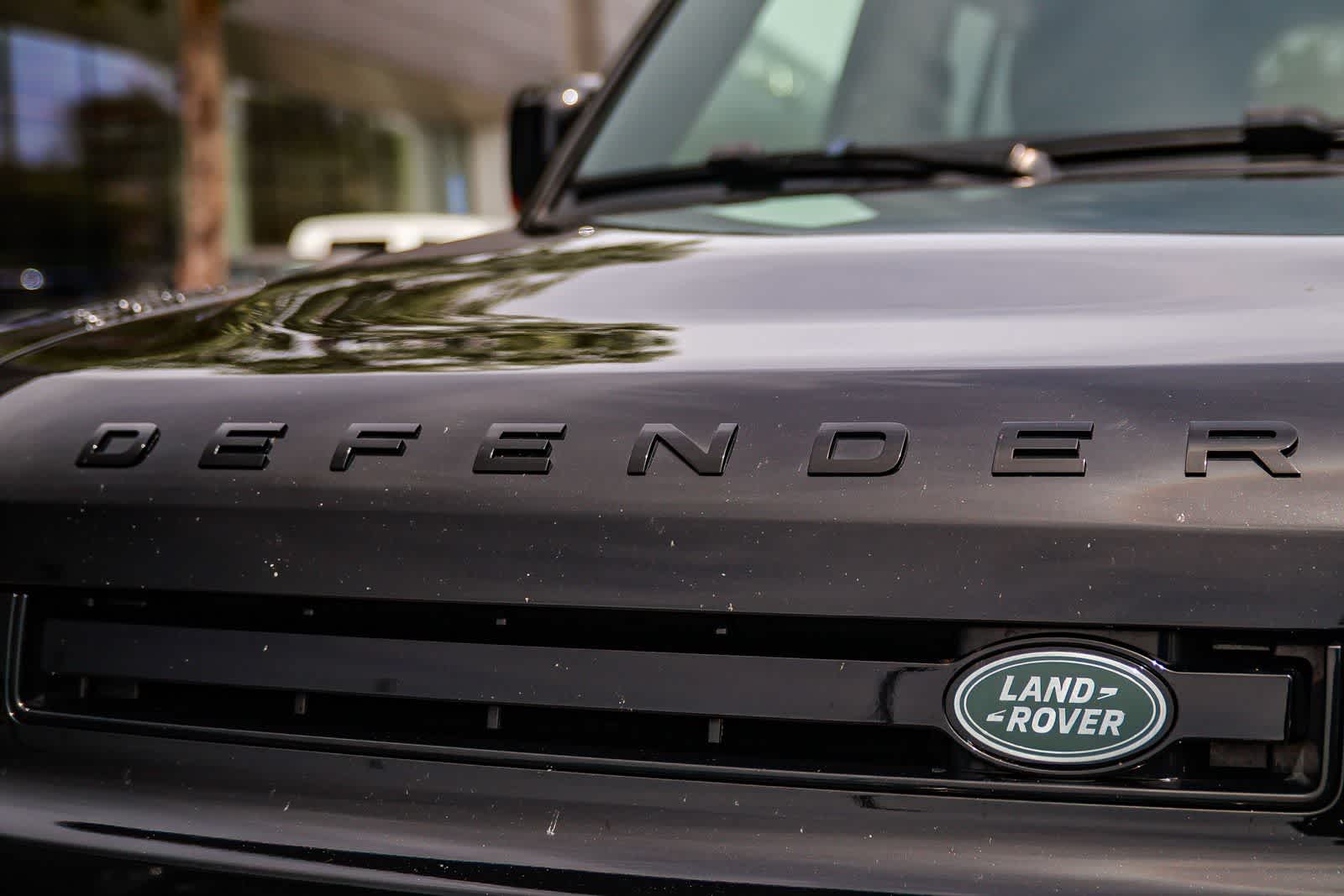 Thumbnail: 2023 Land Rover Defender - 11