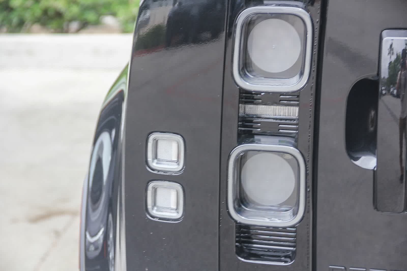 Thumbnail: 2025 Land Rover Defender - 7