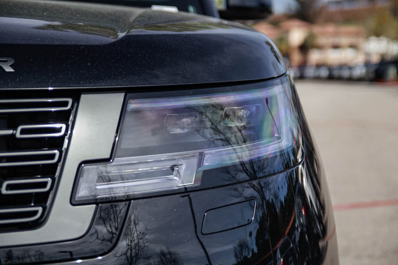 Thumbnail: 2026 Land Rover Range Rover - 10