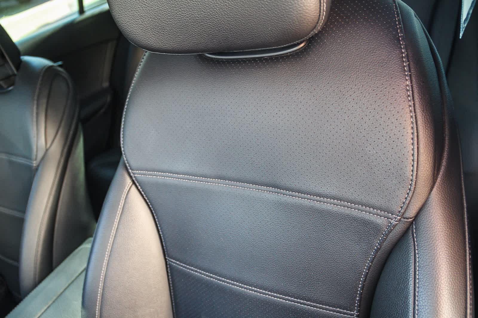 Thumbnail: 2022 Mercedes-Benz C-Class - 21