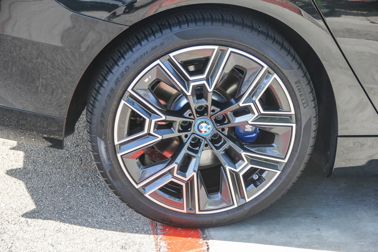 Thumbnail: 2025 BMW i5 - 13