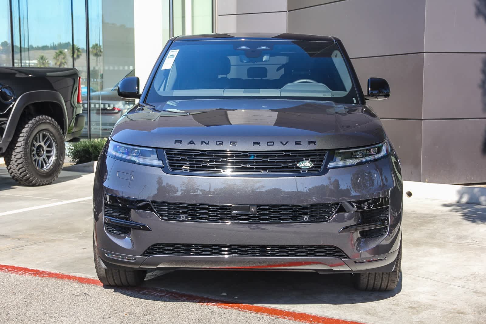 Thumbnail: 2025 Land Rover Range Rover Sport - 2