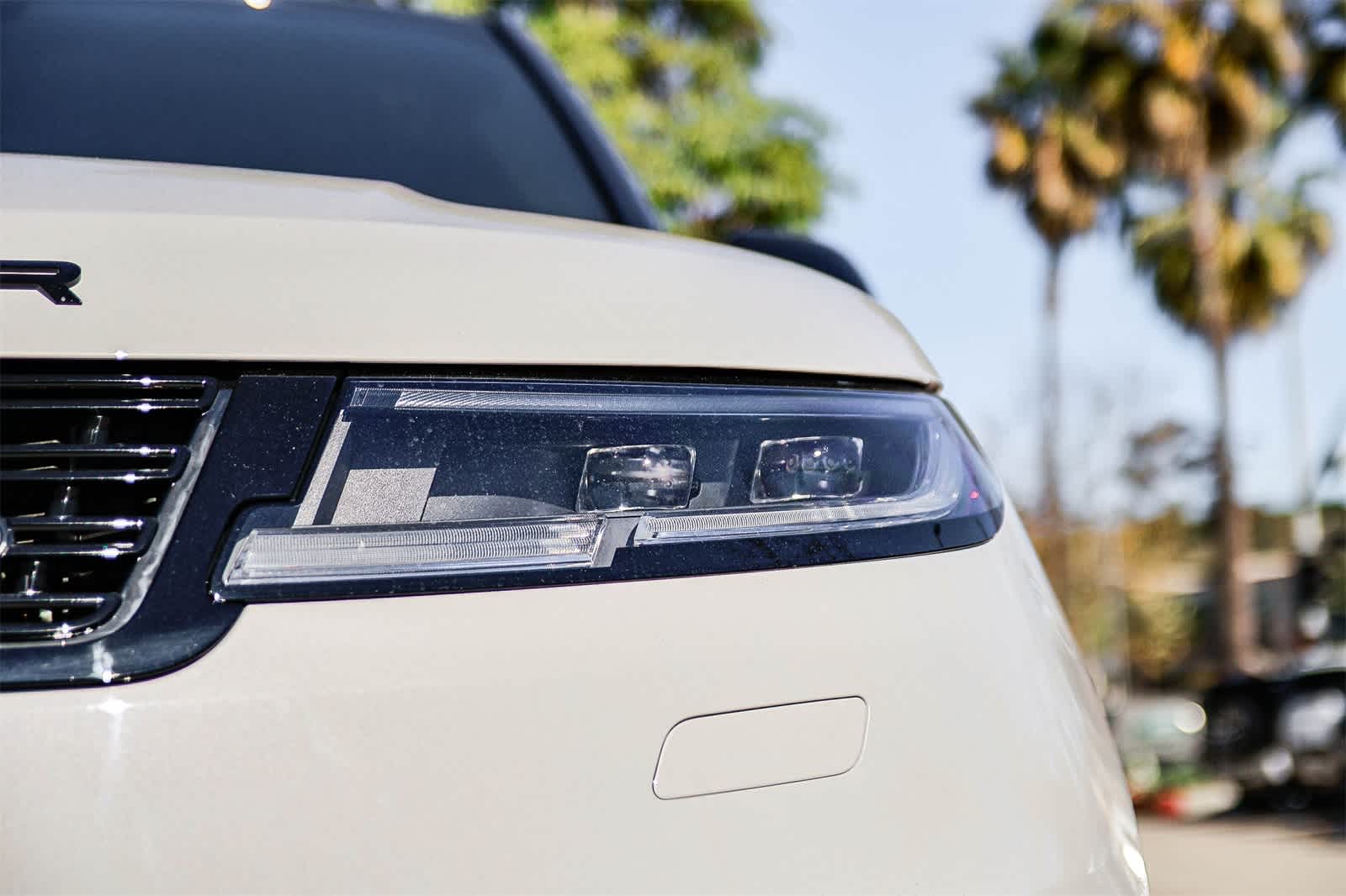 Thumbnail: 2026 Land Rover Range Rover Sport - 10