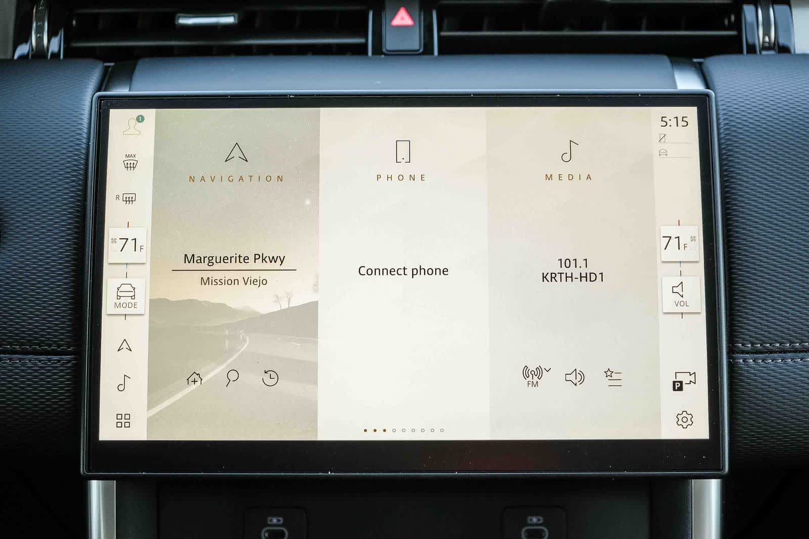 Thumbnail: 2026 Land Rover Discovery Sport - 12