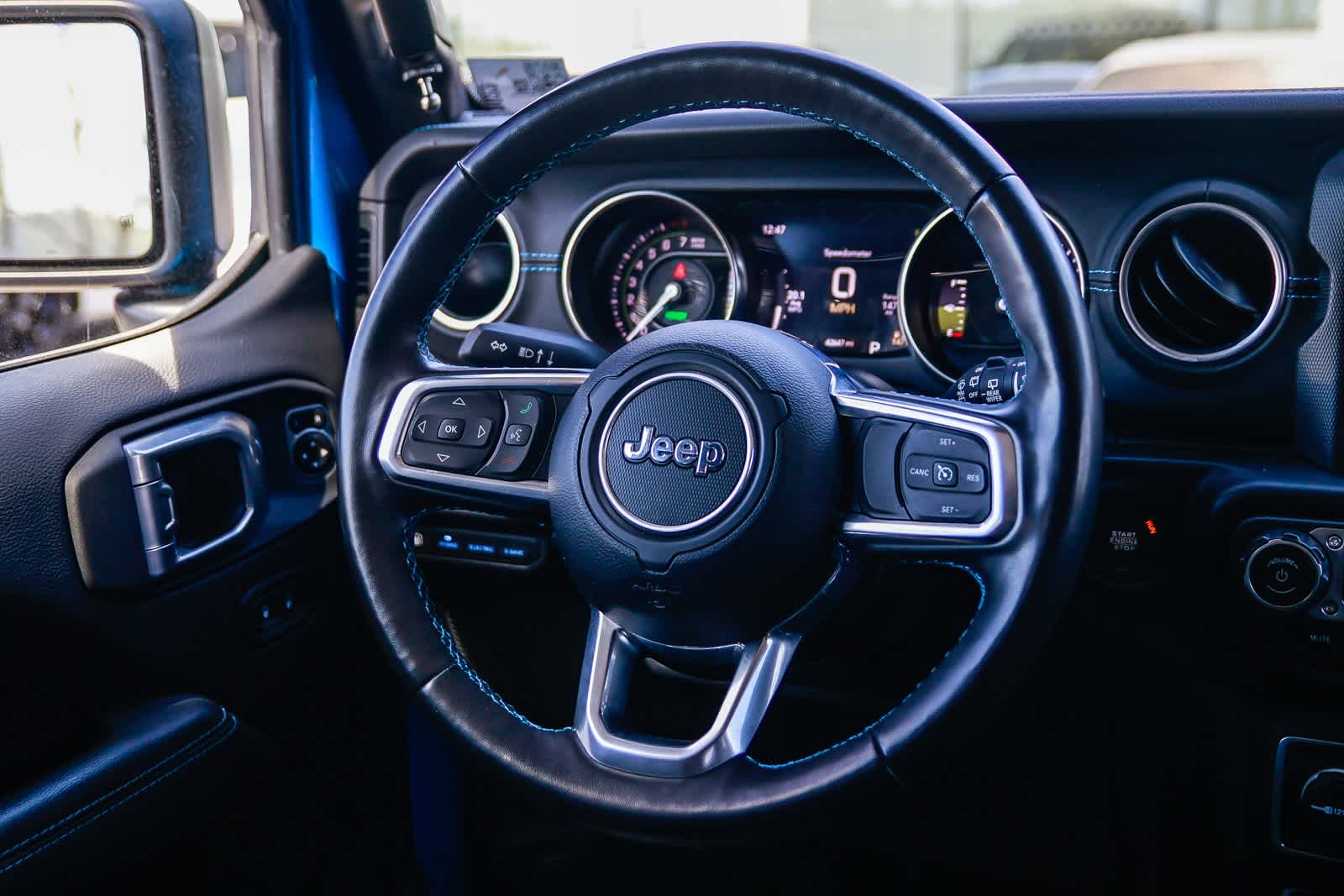 Thumbnail: 2022 Jeep Wrangler - 15