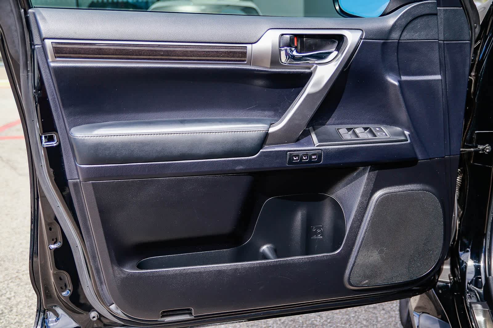 Thumbnail: 2022 Lexus GX - 21