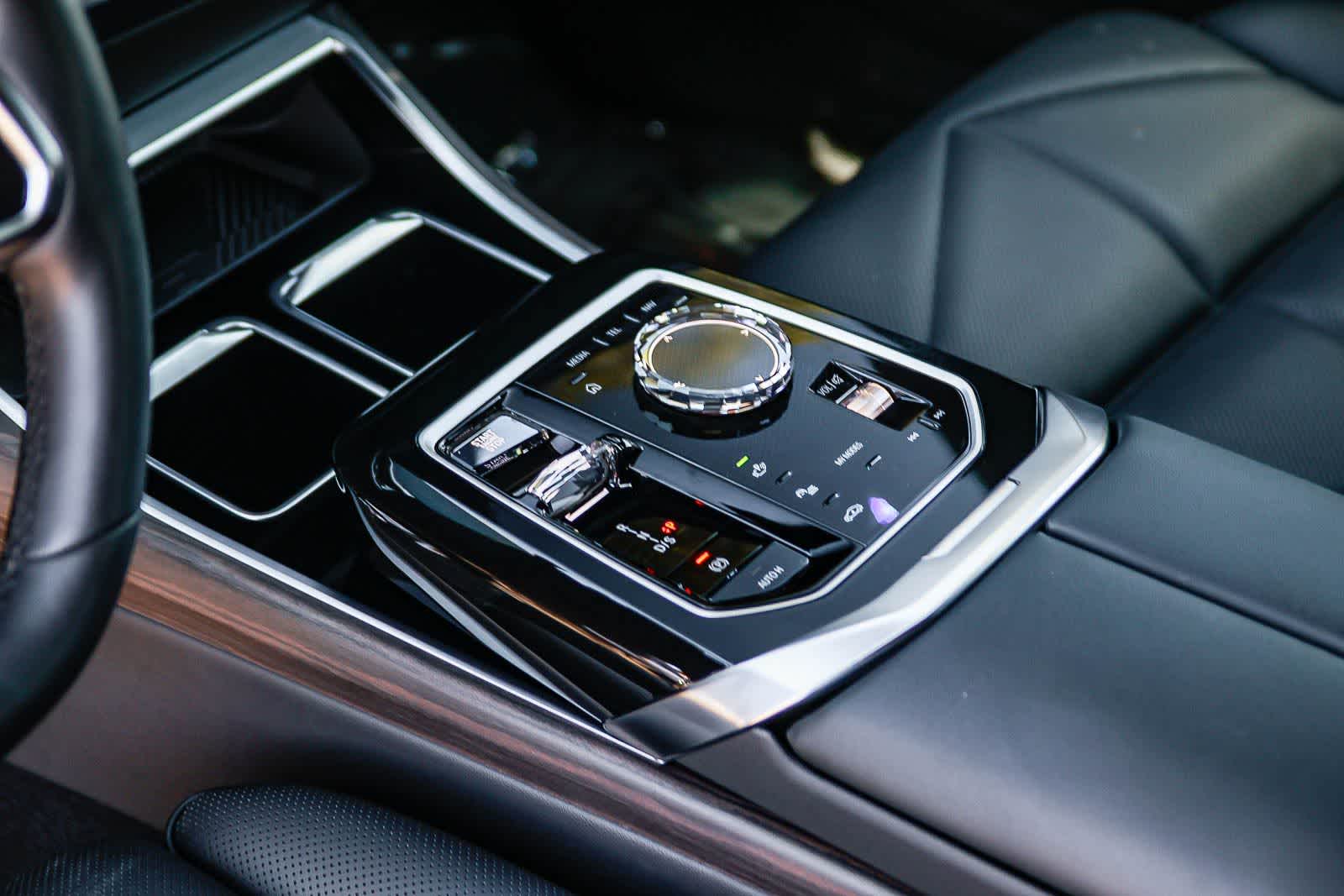 Thumbnail: 2024 BMW 7 Series - 20