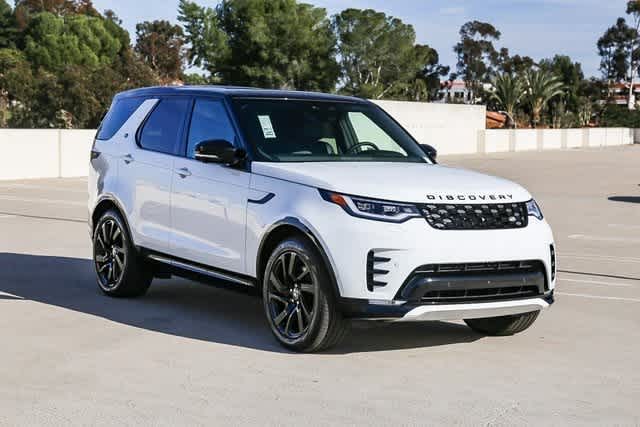 Thumbnail: 2025 Land Rover Discovery - 3