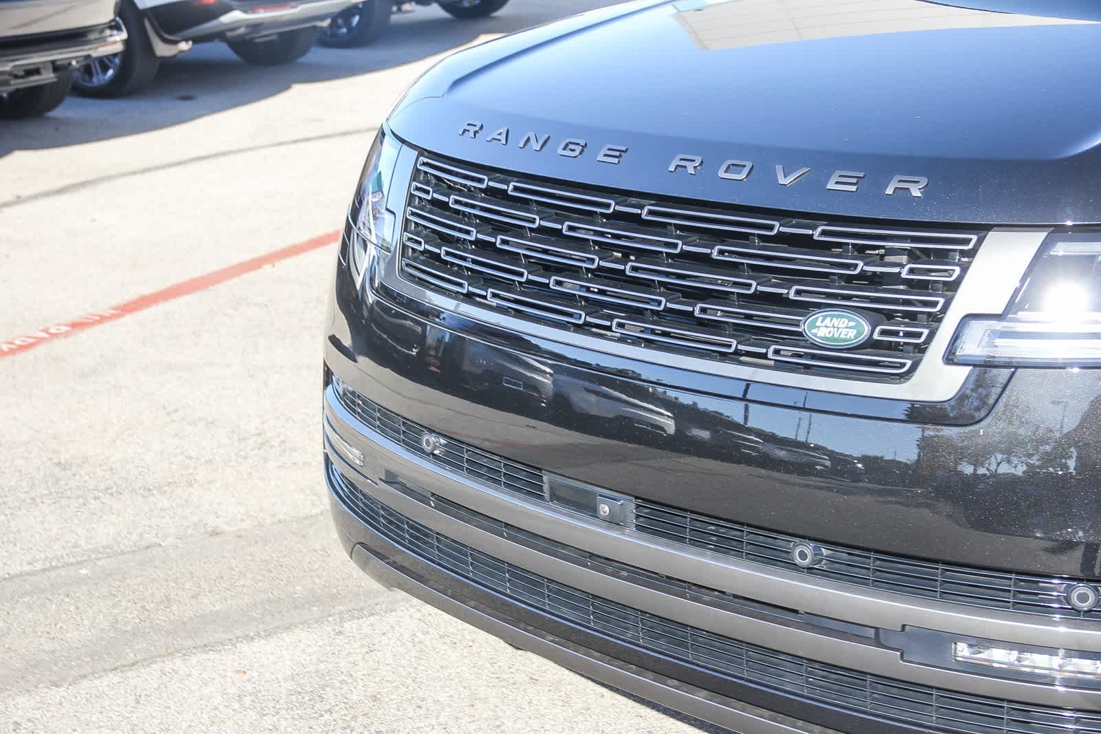 Thumbnail: 2025 Land Rover Range Rover - 11