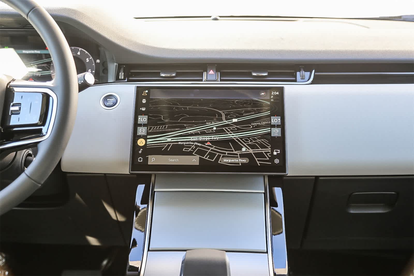 Thumbnail: 2025 Land Rover Range Rover Evoque - 12