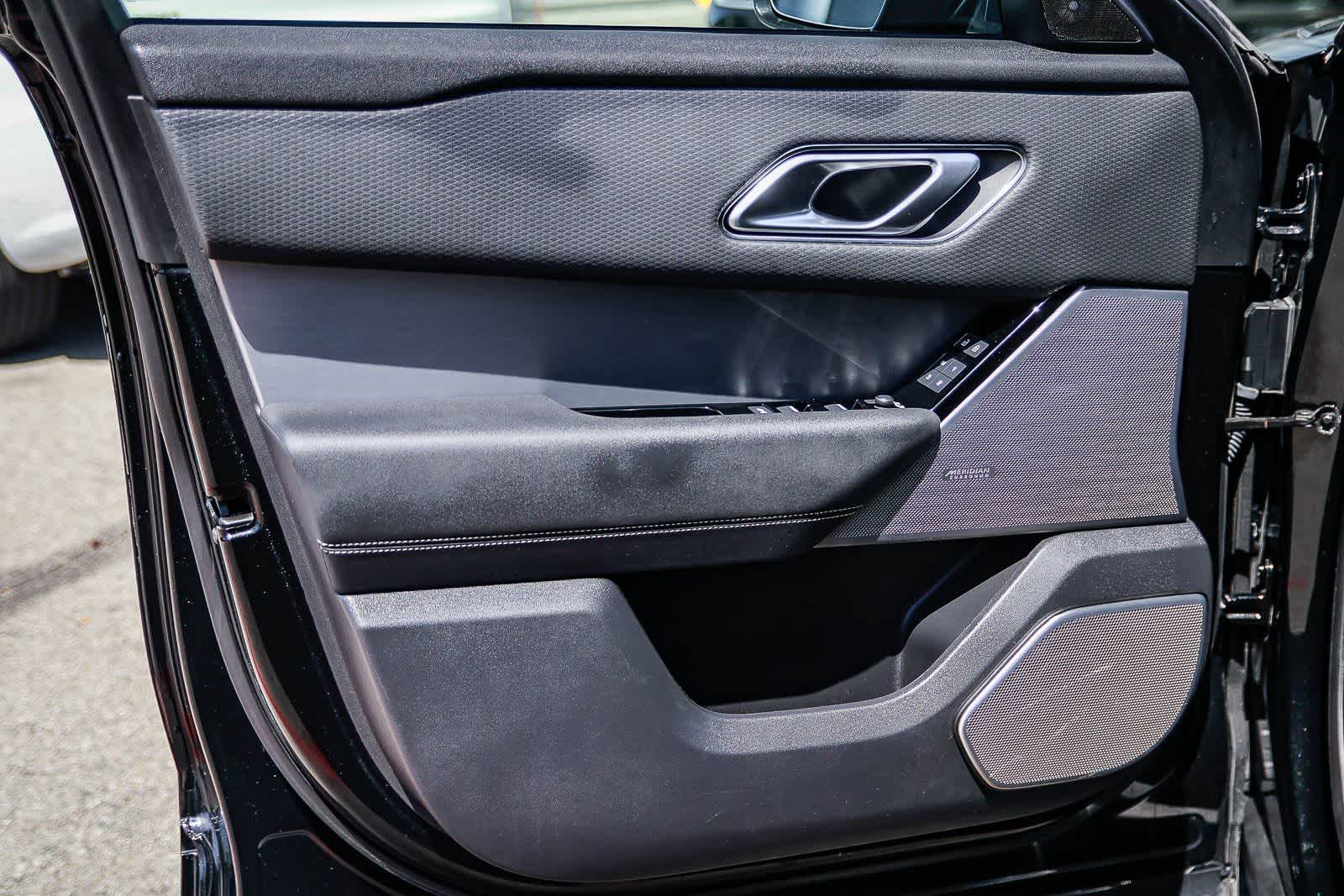 Thumbnail: 2023 Land Rover Range Rover Velar - 21