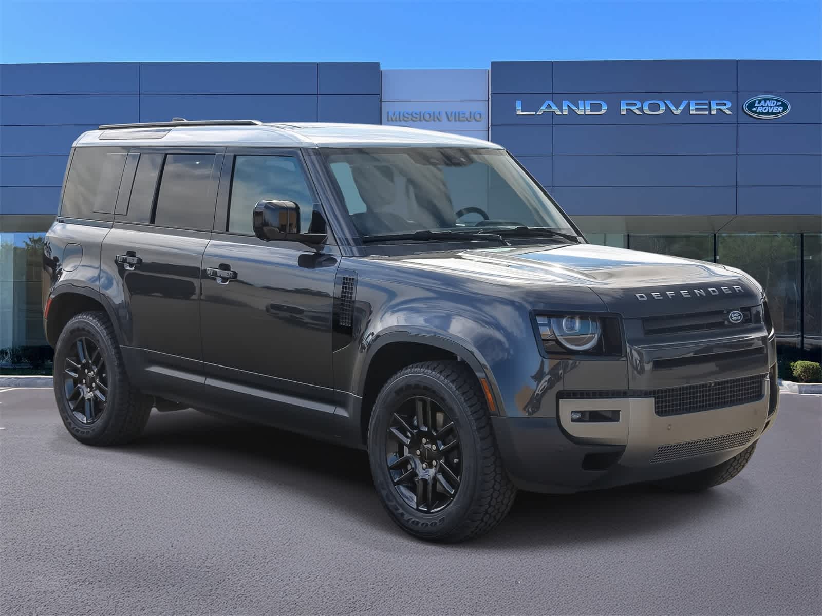 Thumbnail: 2026 Land Rover Defender - 3