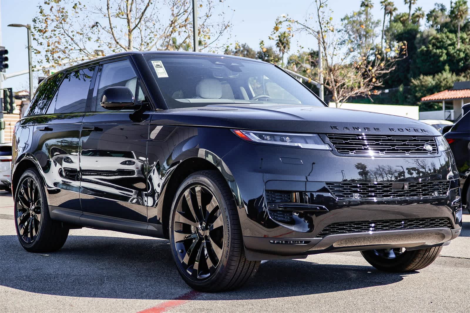 Thumbnail: 2026 Land Rover Range Rover Sport - 3