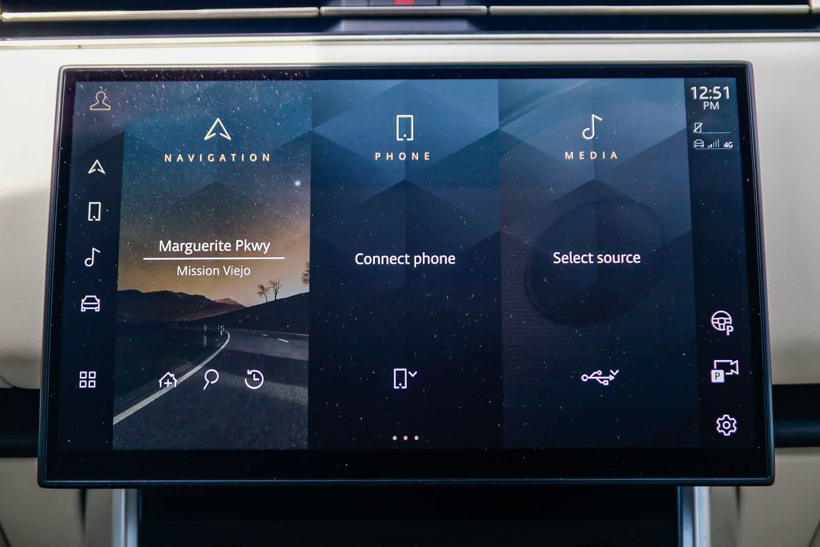 Thumbnail: 2023 Land Rover Range Rover - 13
