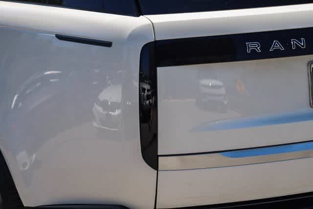 Thumbnail: 2024 Land Rover Range Rover - 9