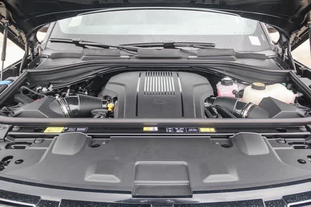 Thumbnail: 2025 Land Rover Range Rover - 24