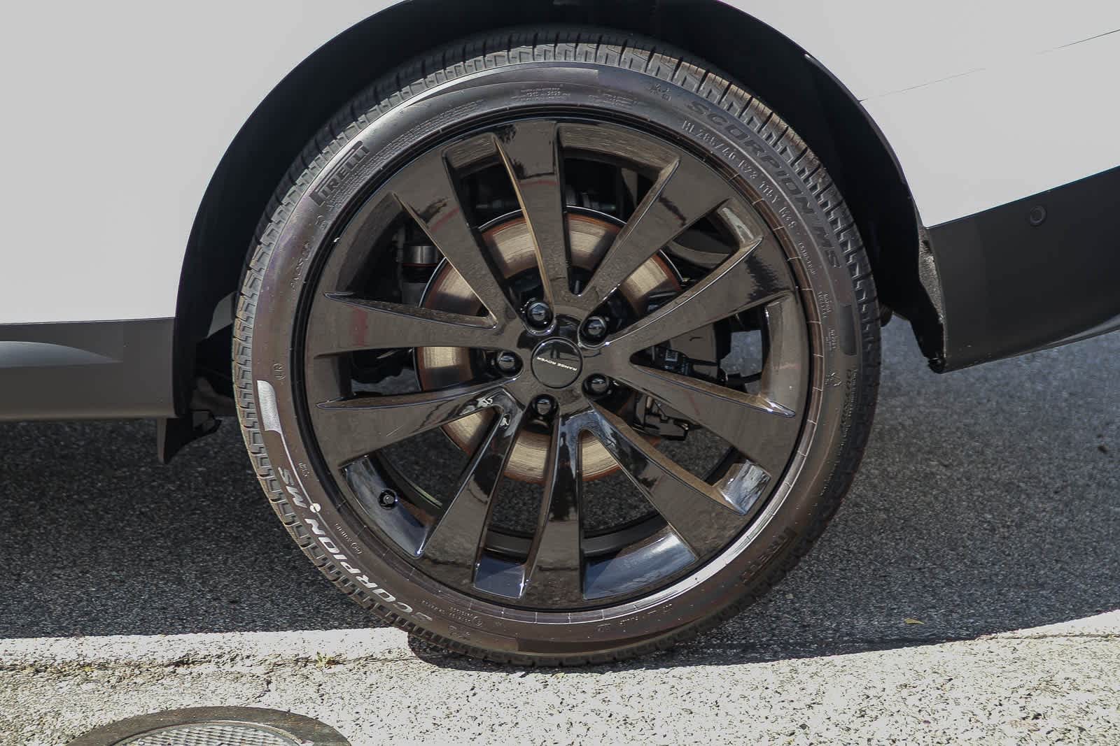 Thumbnail: 2026 Land Rover Range Rover Sport - 8