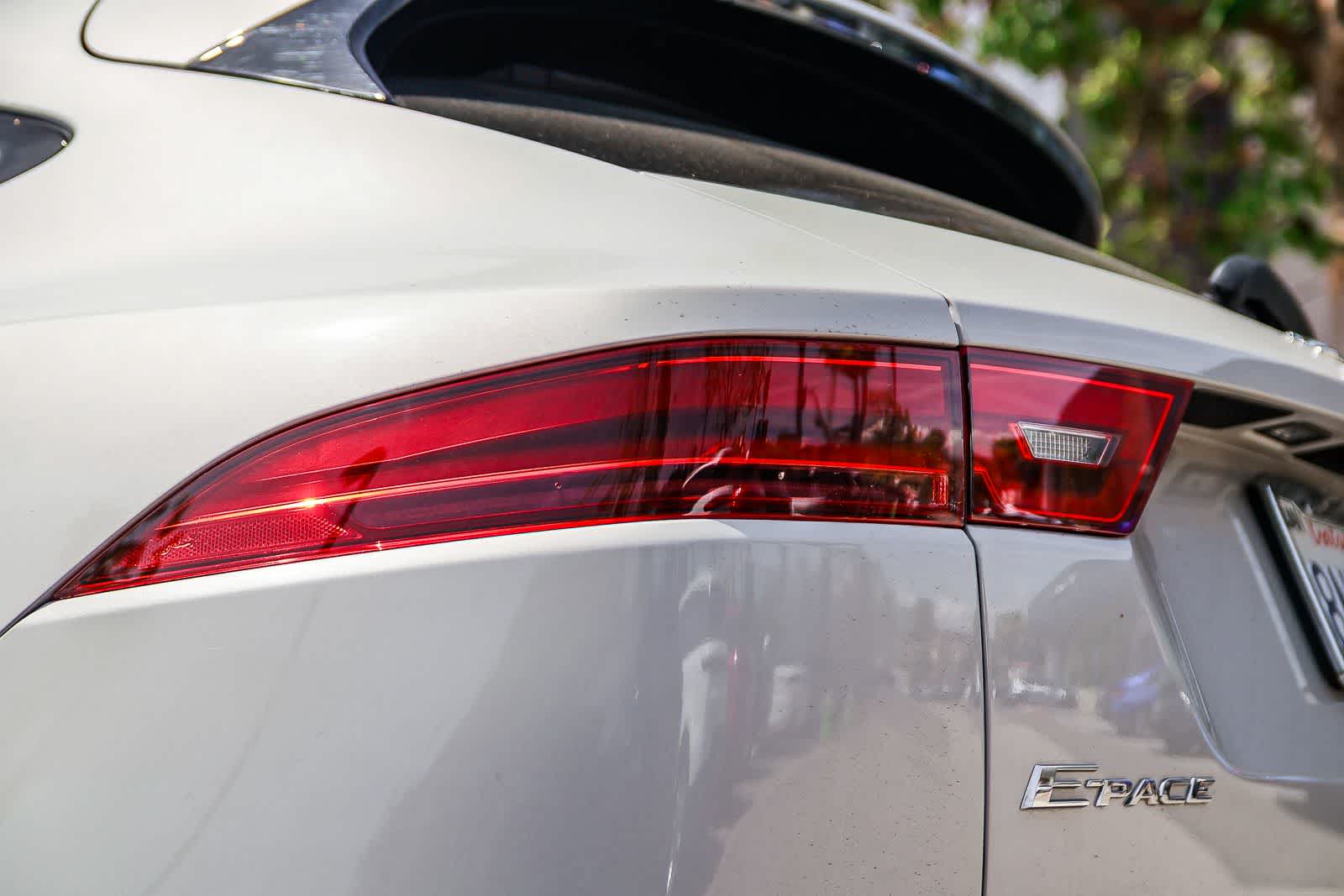 Thumbnail: 2020 Jaguar E-Pace - 7