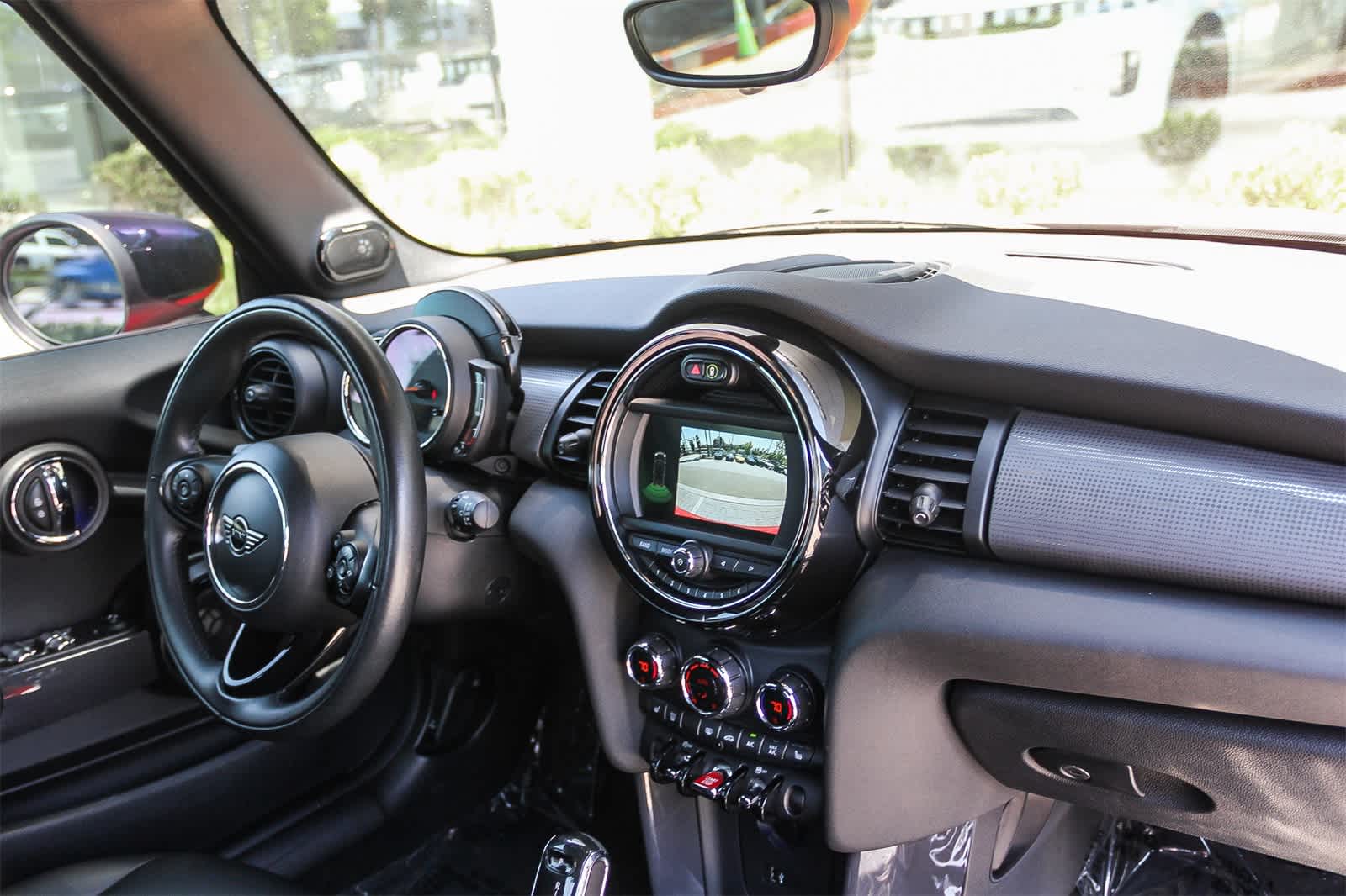 Thumbnail: 2020 MINI Cooper Convertible - 12