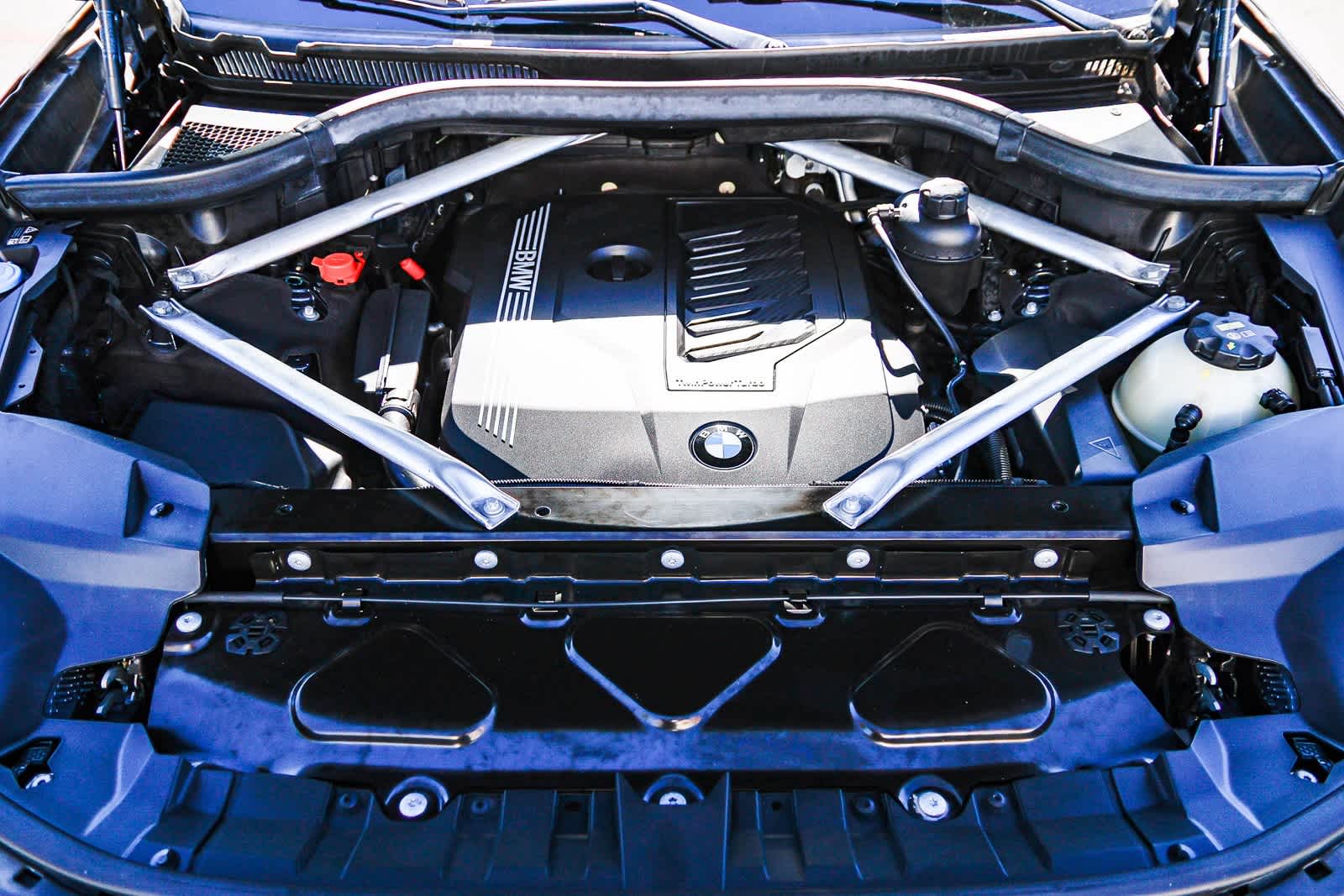 Thumbnail: 2019 BMW X7 - 28