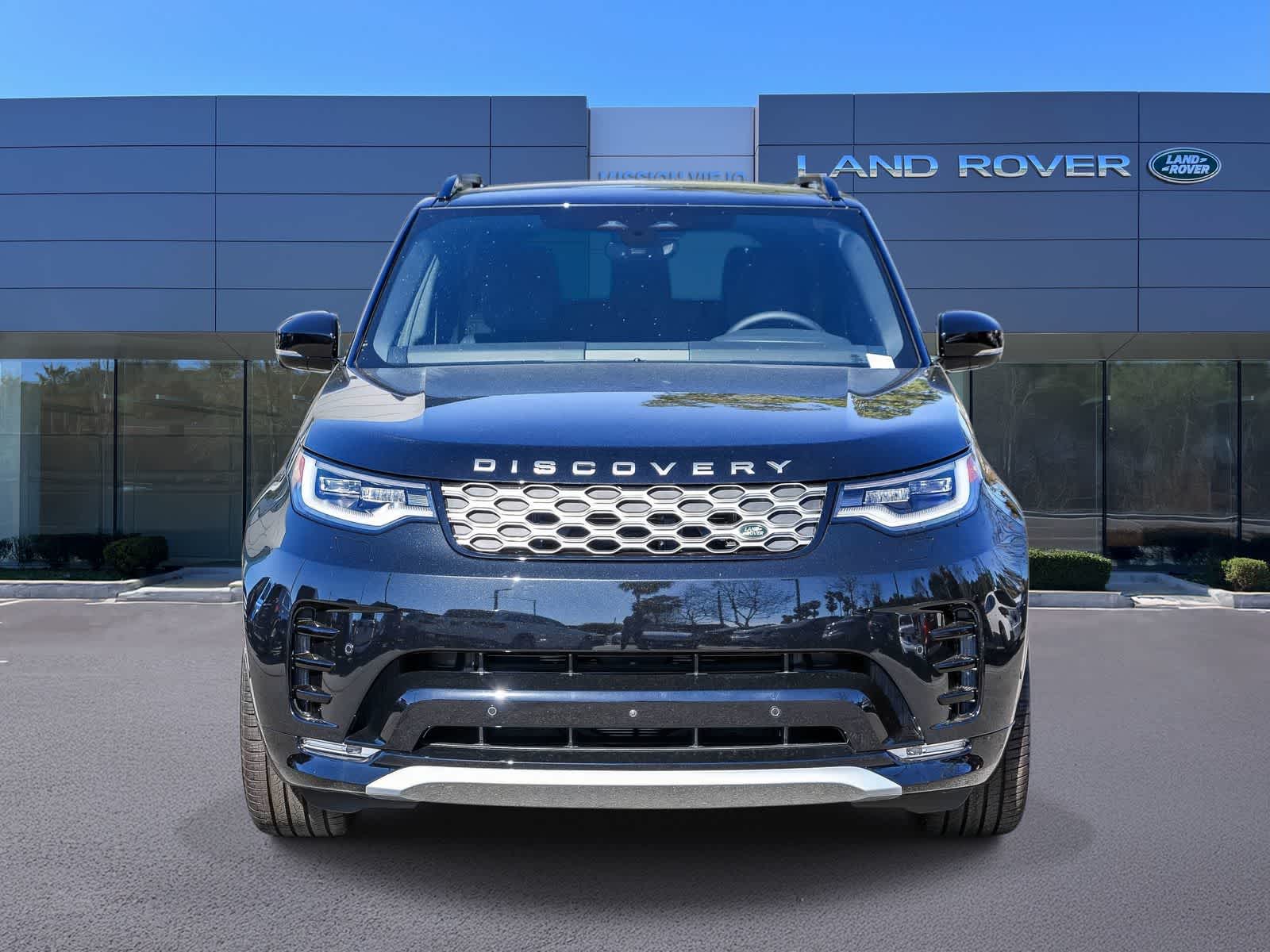 Thumbnail: 2026 Land Rover Discovery - 2