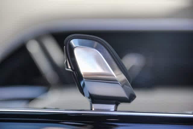 Thumbnail: 2025 Land Rover Range Rover - 25