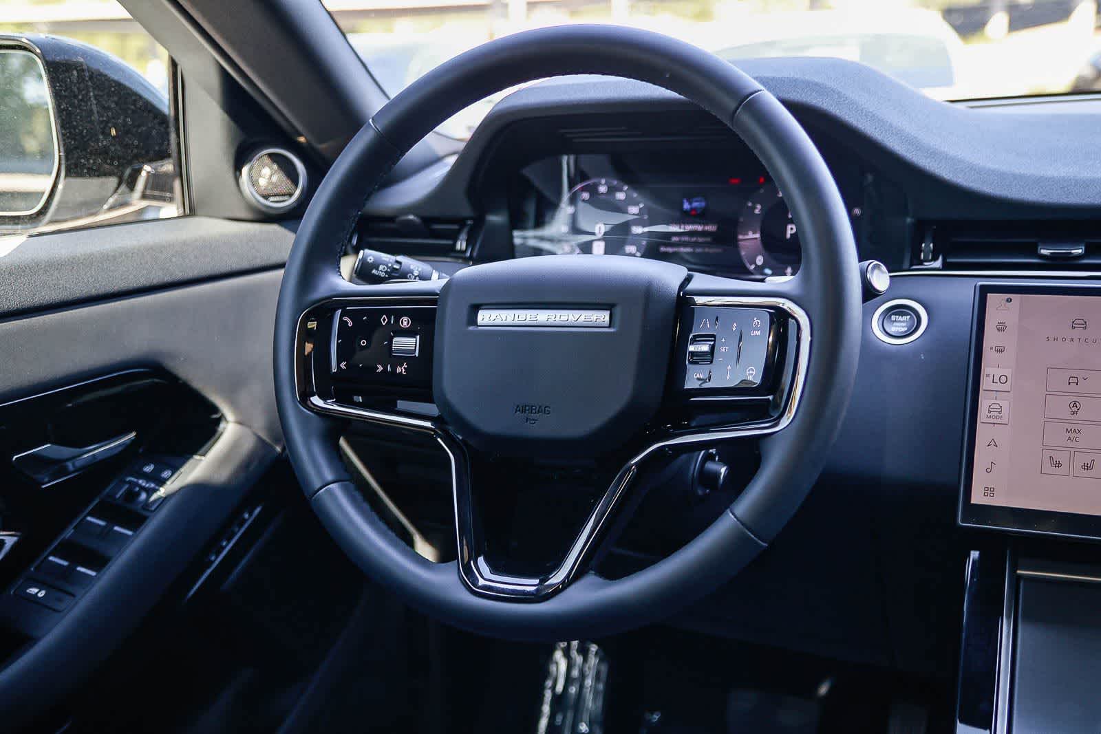 Thumbnail: 2026 Land Rover Range Rover Evoque - 15