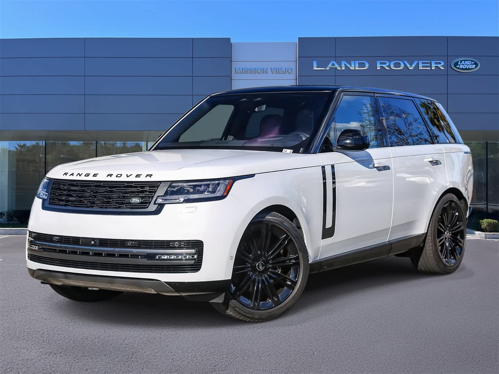 Thumbnail: 2023 Land Rover Range Rover - 1