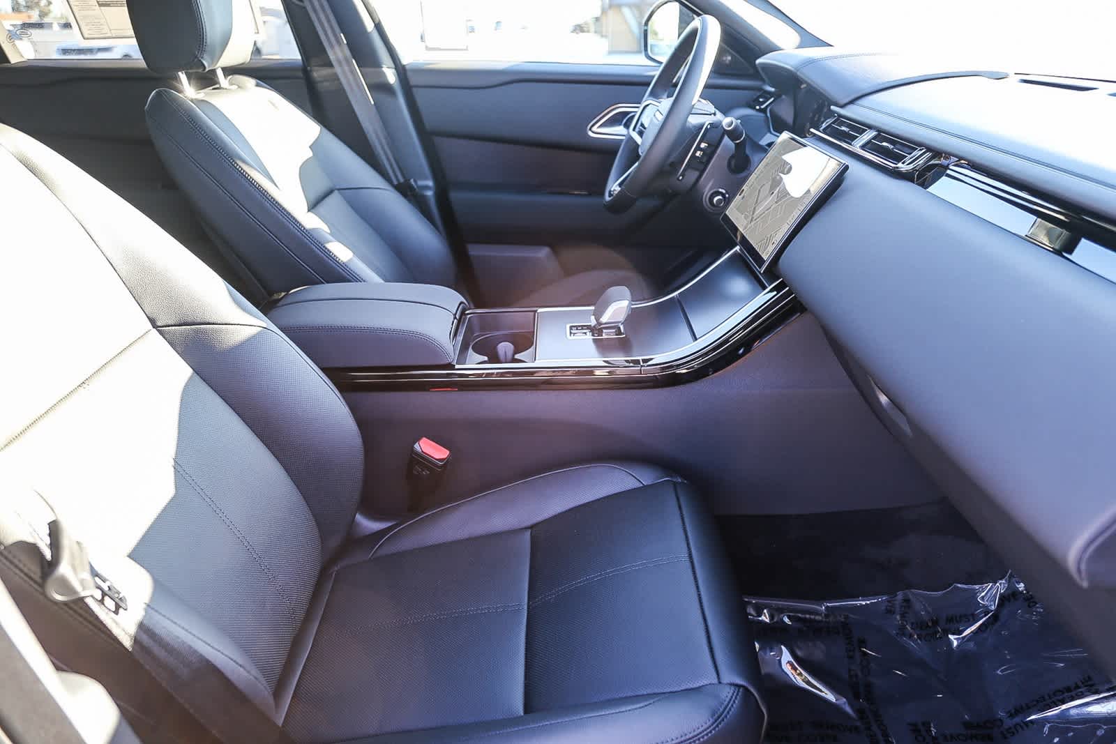 Thumbnail: 2026 Land Rover Range Rover Velar - 16