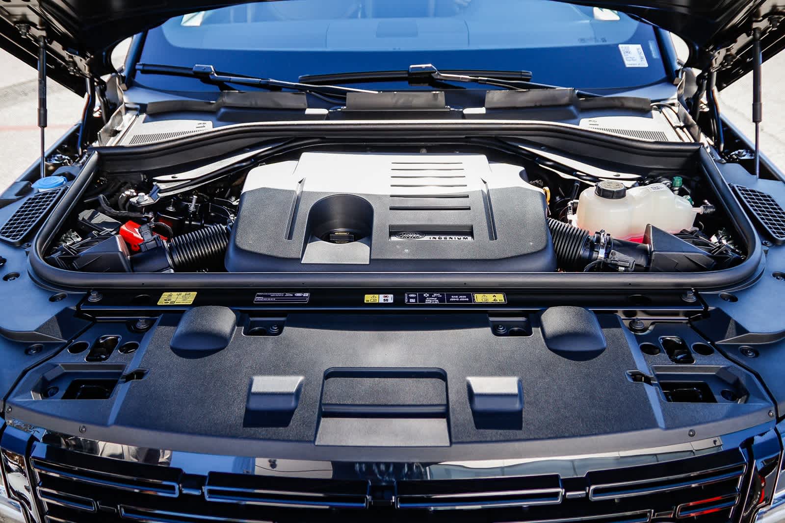 Thumbnail: 2026 Land Rover Range Rover Sport - 28