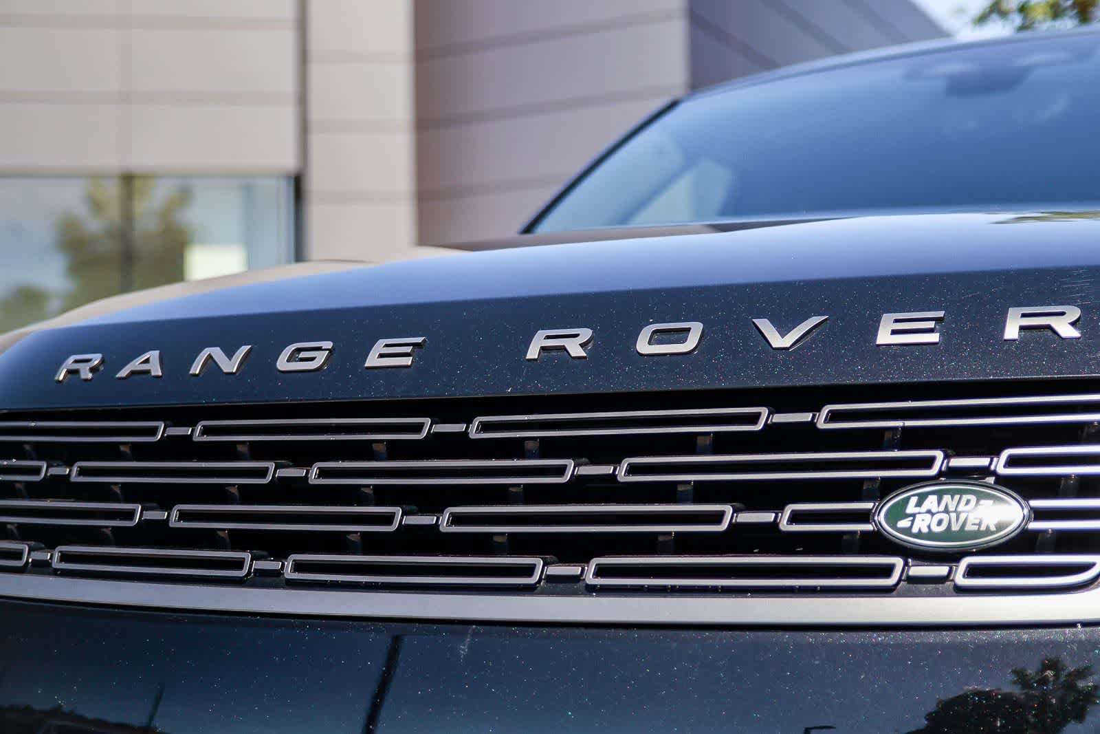 Thumbnail: 2025 Land Rover Range Rover Sport - 11