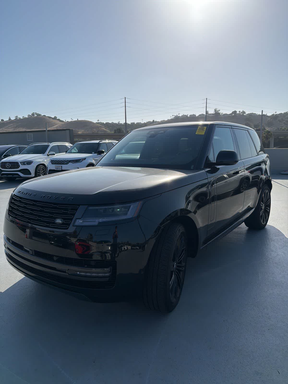 Thumbnail: 2025 Land Rover Range Rover - 1