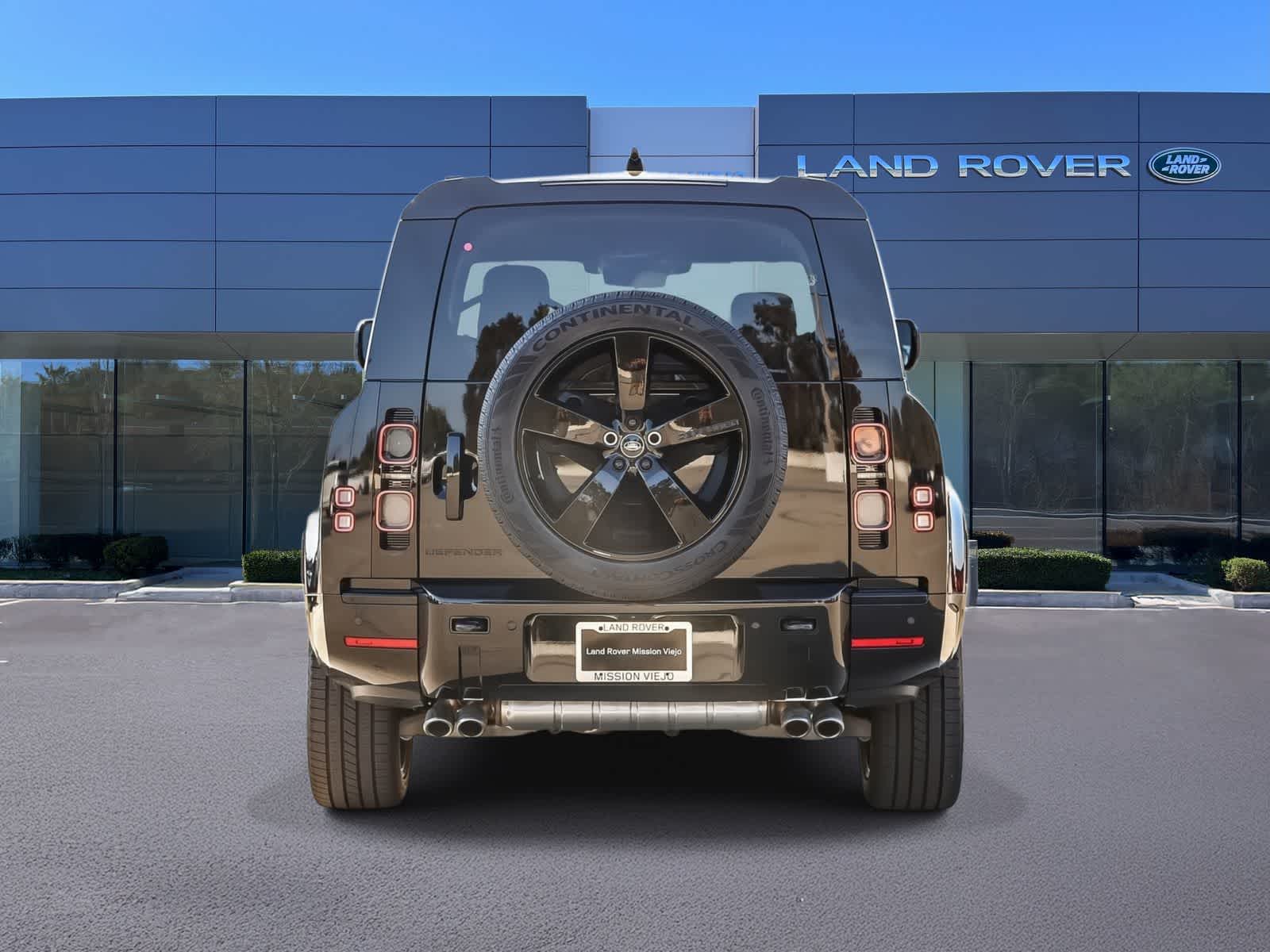 Thumbnail: 2025 Land Rover Defender - 5