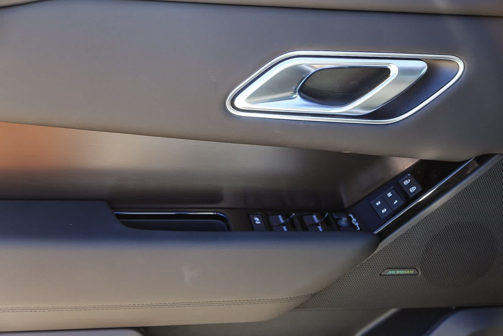 Thumbnail: 2026 Land Rover Range Rover Velar - 20